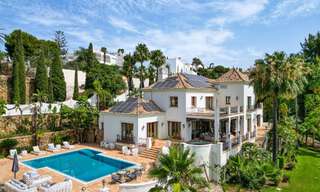 Vente d'une propriété majestueuse et royale avec des logements pour invités et une intimité totale, entourée de terrains de golf à Benahavis - Marbella 55927 