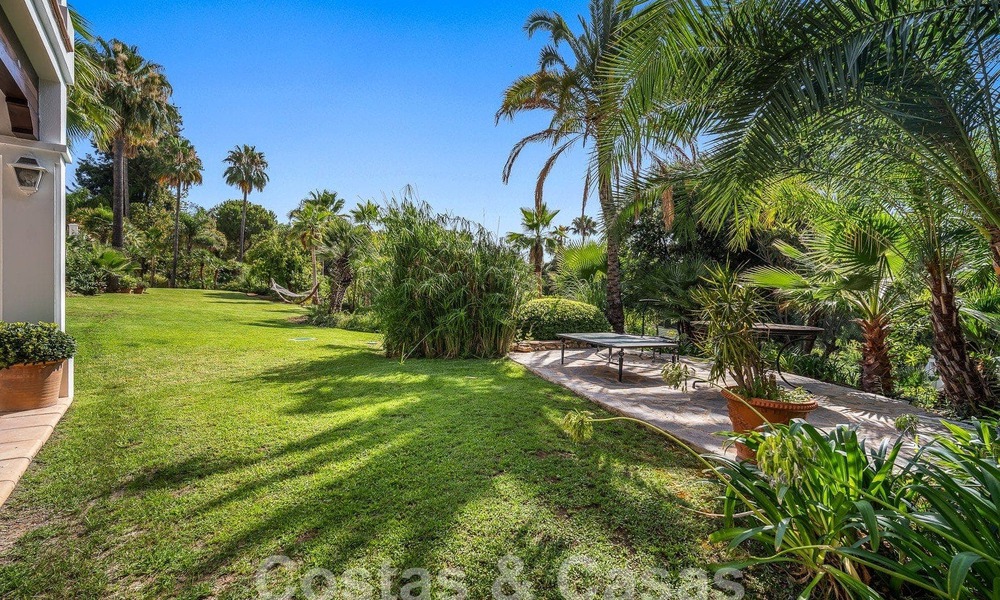 Vente d'une propriété majestueuse et royale avec des logements pour invités et une intimité totale, entourée de terrains de golf à Benahavis - Marbella 55932