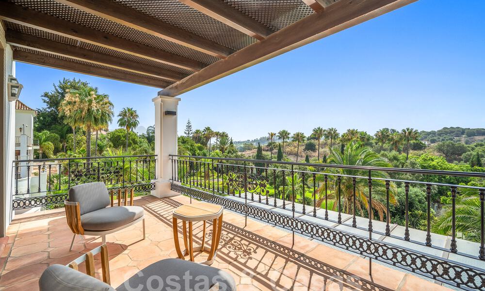 Vente d'une propriété majestueuse et royale avec des logements pour invités et une intimité totale, entourée de terrains de golf à Benahavis - Marbella 55954