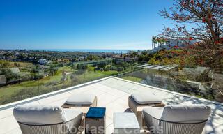 Prestigieuse villa méditerranéenne contemporaine à vendre, en première ligne du golf dans une resort de cinq étoiles à Benahavis - Marbella 39028 