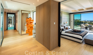 Prestigieuse villa méditerranéenne contemporaine à vendre, en première ligne du golf dans une resort de cinq étoiles à Benahavis - Marbella 39031 