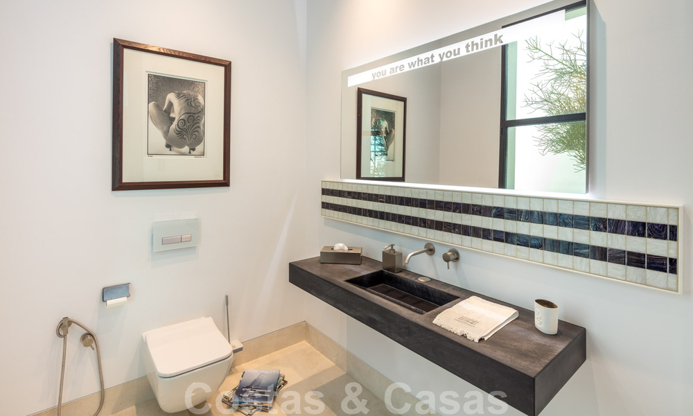 Prestigieuse villa méditerranéenne contemporaine à vendre, en première ligne du golf dans une resort de cinq étoiles à Benahavis - Marbella 39038