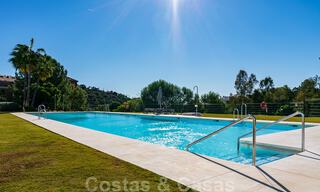 Penthouse contemporain à vendre avec vue panoramique sur la vallée et la mer, dans le quartier exclusif de Benahavis - Marbella 39096 