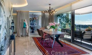 Penthouse contemporain à vendre avec vue panoramique sur la vallée et la mer, dans le quartier exclusif de Benahavis - Marbella 39108 