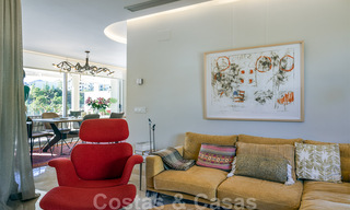 Penthouse contemporain à vendre avec vue panoramique sur la vallée et la mer, dans le quartier exclusif de Benahavis - Marbella 39112 