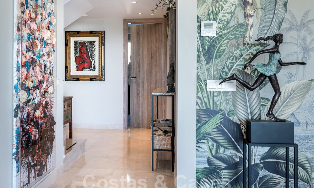 Penthouse contemporain à vendre avec vue panoramique sur la vallée et la mer, dans le quartier exclusif de Benahavis - Marbella 39116