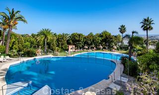 Vente d'un appartement spacieux avec vue panoramique sur la mer dans un resort de golf à Nueva Andalucia, Marbella 39672 
