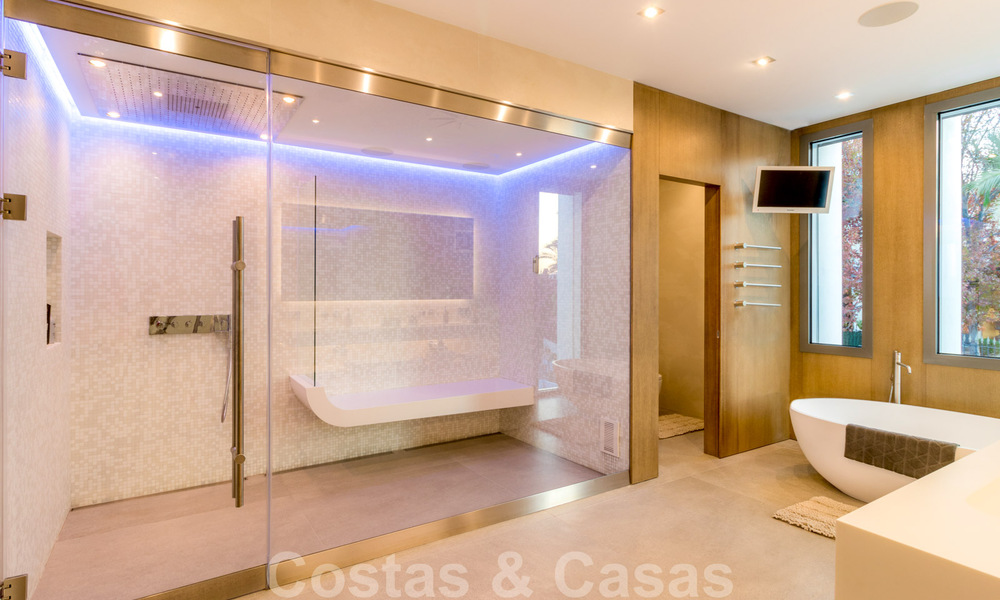 Villa de luxe ultramoderne à couper le souffle, à vendre avec vue panoramique sur la mer à Nueva Andalucia, Marbella, à distance de marche de Puerto Banus 39191