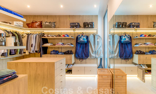 Villa de luxe ultramoderne à couper le souffle, à vendre avec vue panoramique sur la mer à Nueva Andalucia, Marbella, à distance de marche de Puerto Banus 39193 