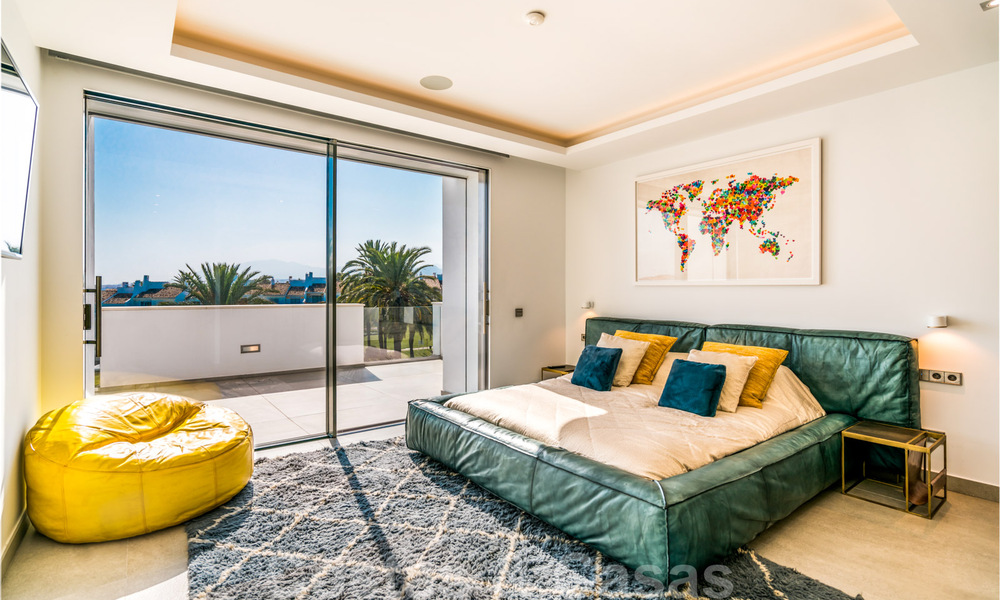 Villa de luxe ultramoderne à couper le souffle, à vendre avec vue panoramique sur la mer à Nueva Andalucia, Marbella, à distance de marche de Puerto Banus 39197