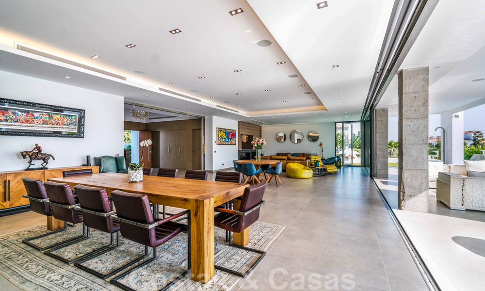 Villa de luxe ultramoderne à couper le souffle, à vendre avec vue panoramique sur la mer à Nueva Andalucia, Marbella, à distance de marche de Puerto Banus 39202