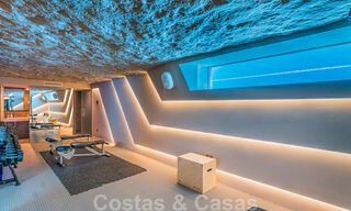 Villa de luxe ultramoderne à couper le souffle, à vendre avec vue panoramique sur la mer à Nueva Andalucia, Marbella, à distance de marche de Puerto Banus 39214 