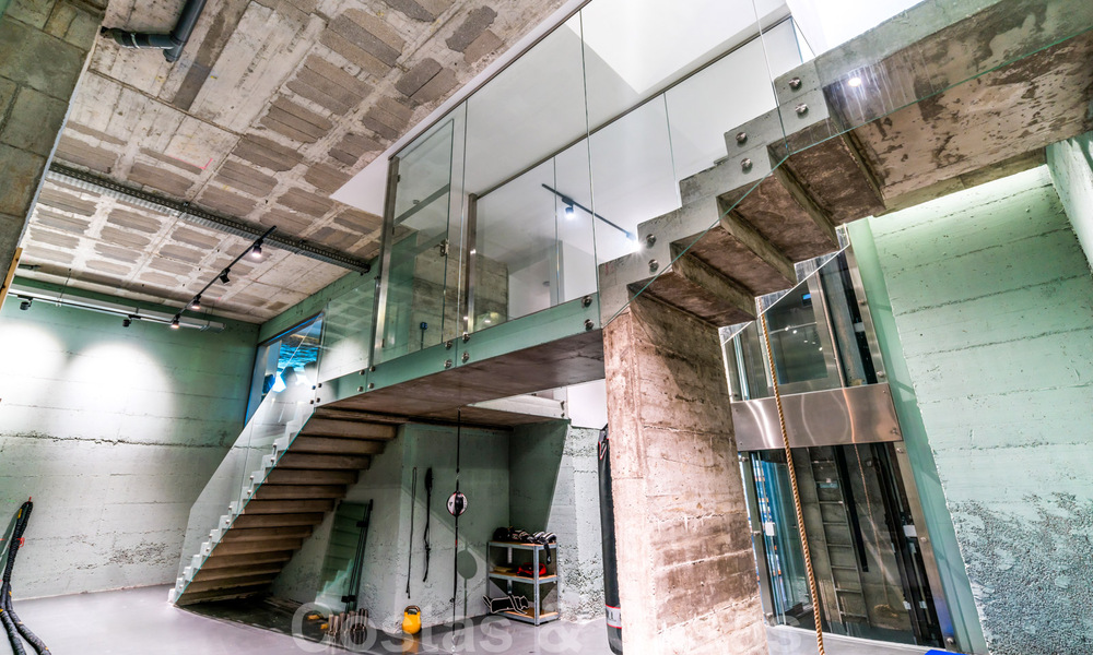 Villa de luxe ultramoderne à couper le souffle, à vendre avec vue panoramique sur la mer à Nueva Andalucia, Marbella, à distance de marche de Puerto Banus 39216