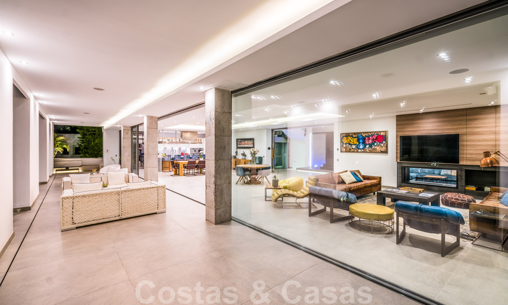 Villa de luxe ultramoderne à couper le souffle, à vendre avec vue panoramique sur la mer à Nueva Andalucia, Marbella, à distance de marche de Puerto Banus 39226