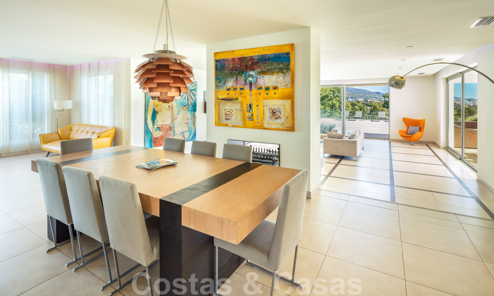 Villa contemporaine de luxe à vendre, en première ligne du resort de golf Las Brisas, avec vue imprenable à Nueva Andalucia, Marbella 39253