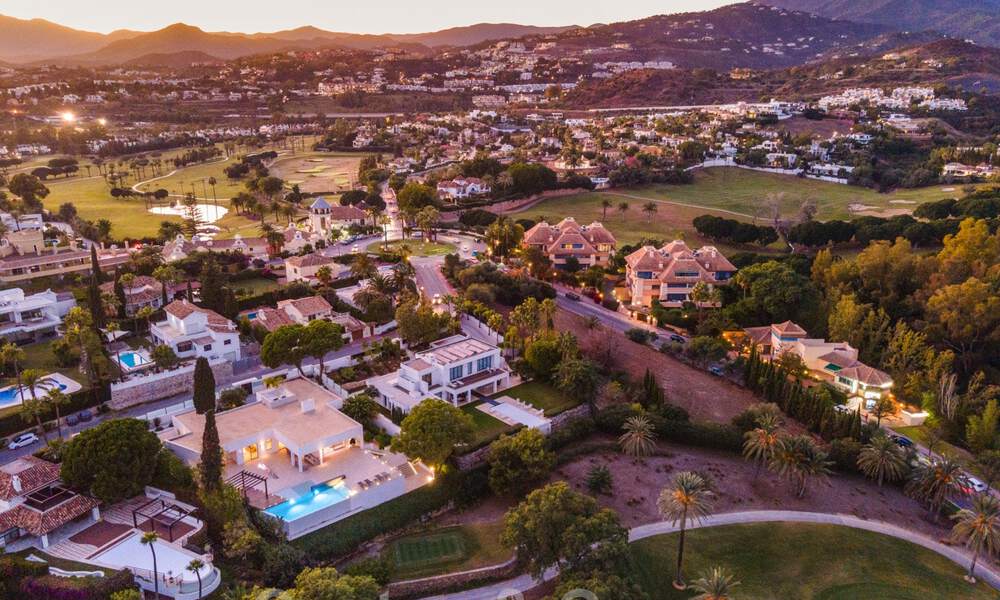 Villa contemporaine de luxe à vendre, en première ligne du resort de golf Las Brisas, avec vue imprenable à Nueva Andalucia, Marbella 39265