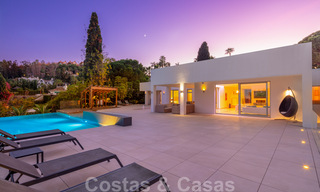 Villa contemporaine de luxe à vendre, en première ligne du resort de golf Las Brisas, avec vue imprenable à Nueva Andalucia, Marbella 39271 