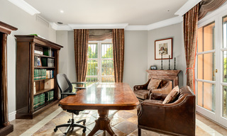 Villa de luxe de style méditerranéen à vendre avec vue sur la mer dans un complexe de golf cinq étoiles à Benahavis - Marbella 39281 