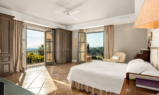 Villa de luxe de style méditerranéen à vendre avec vue sur la mer dans un complexe de golf cinq étoiles à Benahavis - Marbella 39287 
