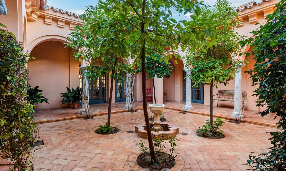 Villa de luxe de style méditerranéen à vendre avec vue sur la mer dans un complexe de golf cinq étoiles à Benahavis - Marbella 39304