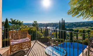 Villa de luxe de style méditerranéen à vendre avec vue sur la mer dans un complexe de golf cinq étoiles à Benahavis - Marbella 39305 