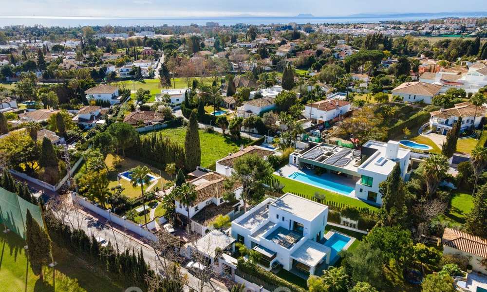 Prêt à emménager, nouvelle villa moderne à vendre à Guadalmina, à côté de San Pedro, Marbella 39320