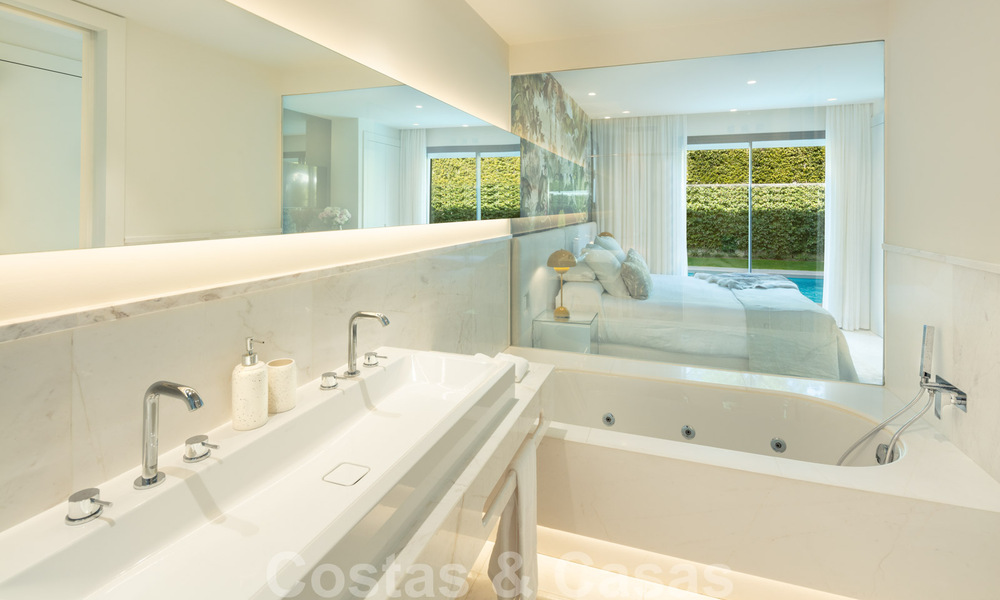 Prêt à emménager, nouvelle villa moderne à vendre à Guadalmina, à côté de San Pedro, Marbella 39325