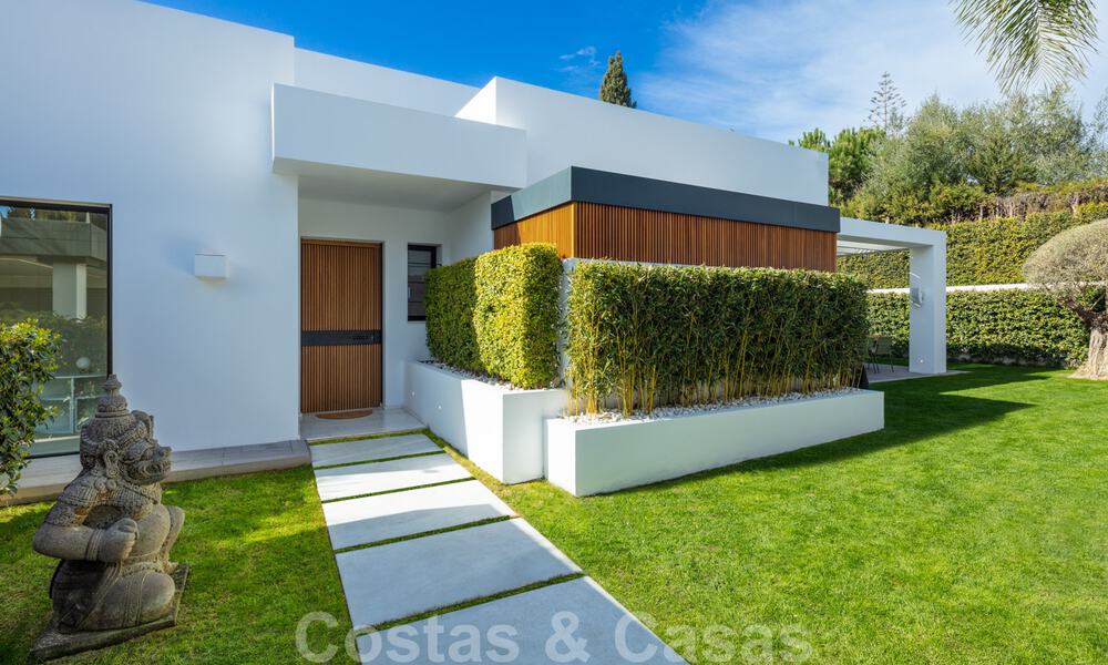 Prêt à emménager, nouvelle villa moderne à vendre à Guadalmina, à côté de San Pedro, Marbella 39328