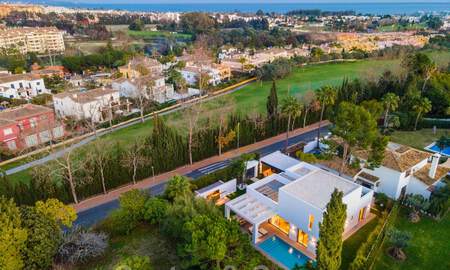 Prêt à emménager, nouvelle villa moderne à vendre à Guadalmina, à côté de San Pedro, Marbella 39336