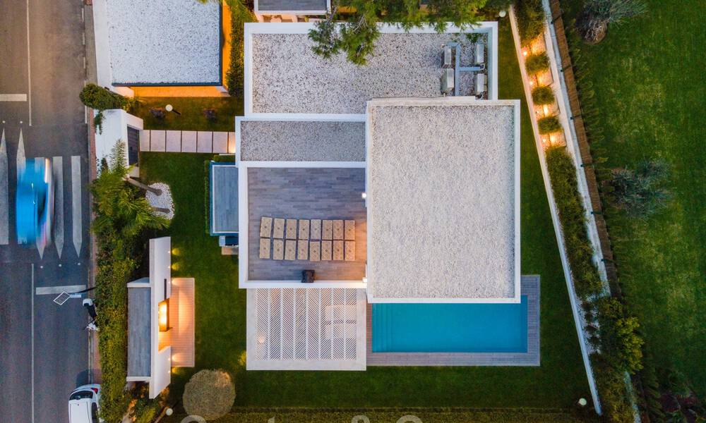Prêt à emménager, nouvelle villa moderne à vendre à Guadalmina, à côté de San Pedro, Marbella 39337