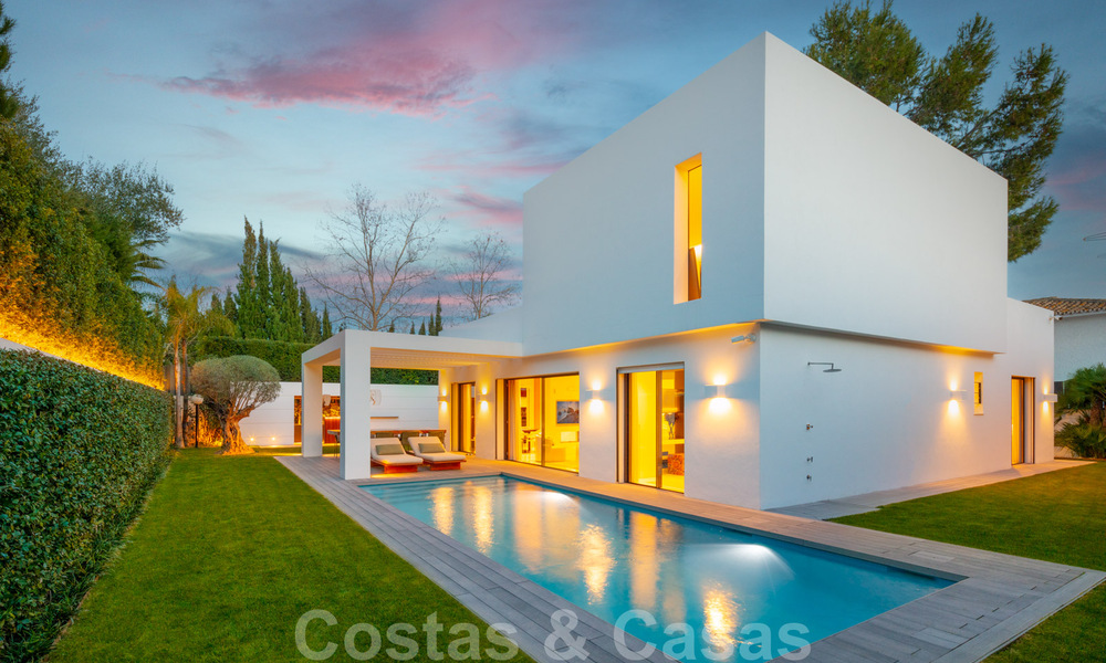 Prêt à emménager, nouvelle villa moderne à vendre à Guadalmina, à côté de San Pedro, Marbella 39347