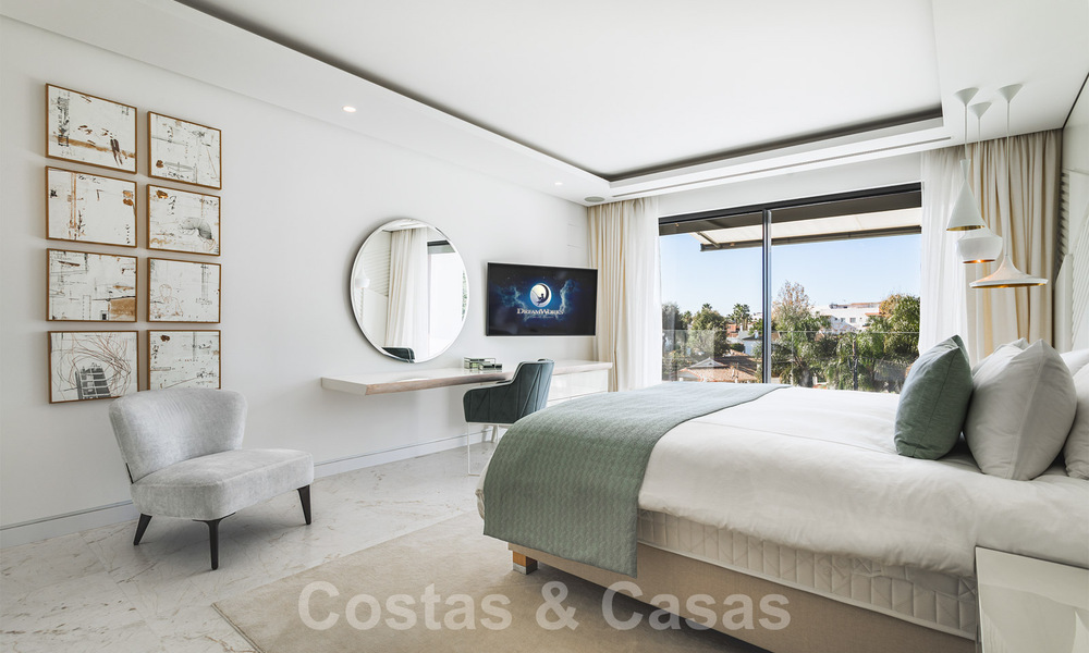 Prête à emménager, villa de luxe moderne à vendre, à proximité de la plage et de Puerto Banus, au Golden Mile à Marbella 39358