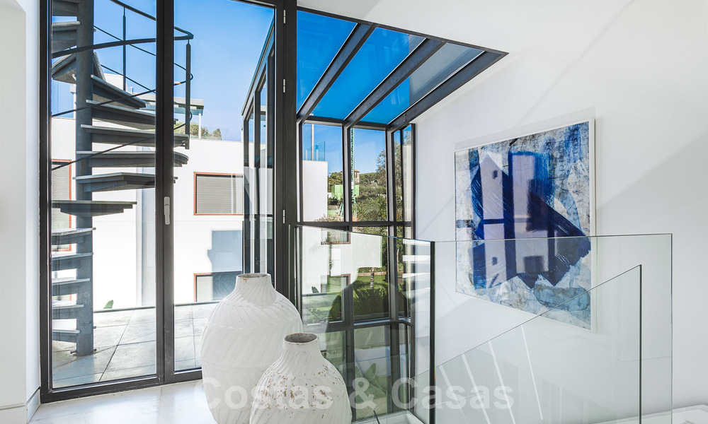 Prête à emménager, villa de luxe moderne à vendre, à proximité de la plage et de Puerto Banus, au Golden Mile à Marbella 39363