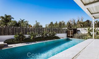 Prête à emménager, villa de luxe moderne à vendre, à proximité de la plage et de Puerto Banus, au Golden Mile à Marbella 39370 