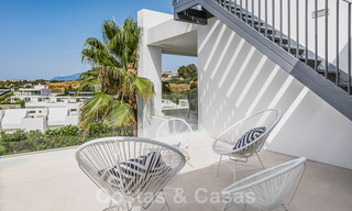Villa de luxe moderne à vendre dans une communauté sécurisée à Nueva Andalucia, Marbella 39392 