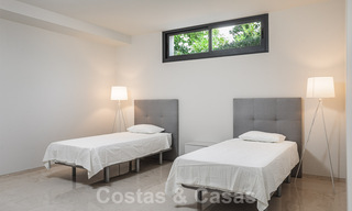 Villa de luxe moderne à vendre dans une communauté sécurisée à Nueva Andalucia, Marbella 39395 