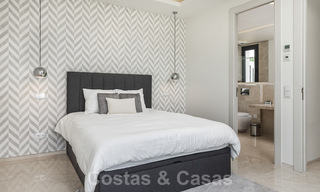 Villa de luxe moderne à vendre dans une communauté sécurisée à Nueva Andalucia, Marbella 39397 
