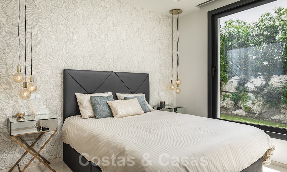 Villa de luxe moderne à vendre dans une communauté sécurisée à Nueva Andalucia, Marbella 39398