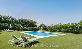 Villa de luxe moderne à vendre dans une communauté sécurisée à Nueva Andalucia, Marbella 39399 