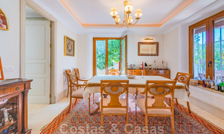 Villa espagnole authentique à vendre dans une urbanisation a deux pas de la mer, au Golden Mile de Marbella 39437 
