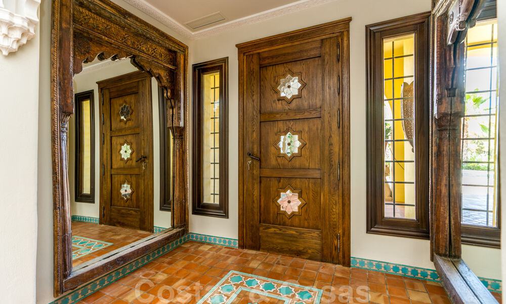 Villa charmante de style Alhambra à vendre dans l'exclusif Marbella Club Golf Resort à Benahavis, la Costa del Sol 39505