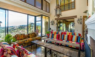 Villa charmante de style Alhambra à vendre dans l'exclusif Marbella Club Golf Resort à Benahavis, la Costa del Sol 39508 