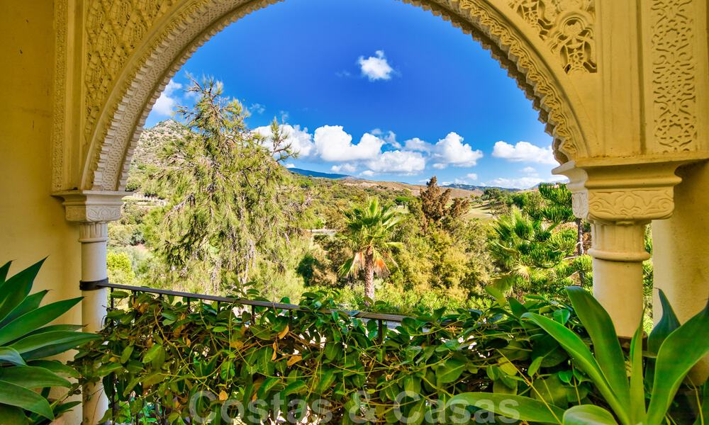 Villa charmante de style Alhambra à vendre dans l'exclusif Marbella Club Golf Resort à Benahavis, la Costa del Sol 39513