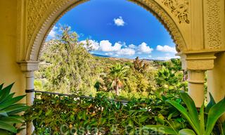 Villa charmante de style Alhambra à vendre dans l'exclusif Marbella Club Golf Resort à Benahavis, la Costa del Sol 39513 