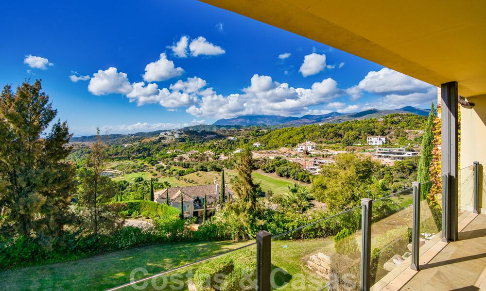 Villa charmante de style Alhambra à vendre dans l'exclusif Marbella Club Golf Resort à Benahavis, la Costa del Sol 39519