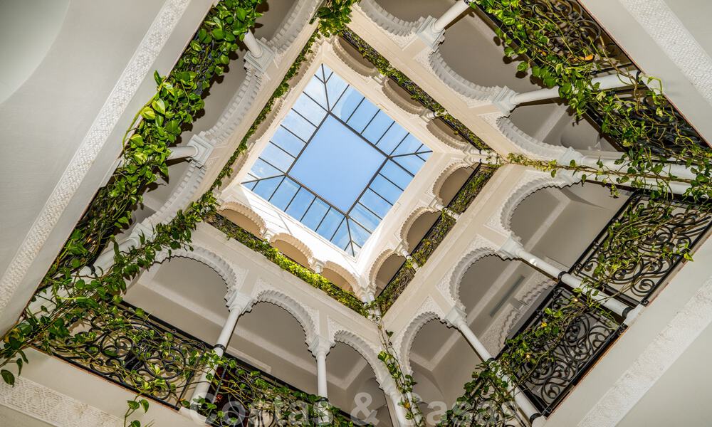 Villa charmante de style Alhambra à vendre dans l'exclusif Marbella Club Golf Resort à Benahavis, la Costa del Sol 39526