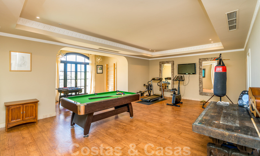 Villa charmante de style Alhambra à vendre dans l'exclusif Marbella Club Golf Resort à Benahavis, la Costa del Sol 39527