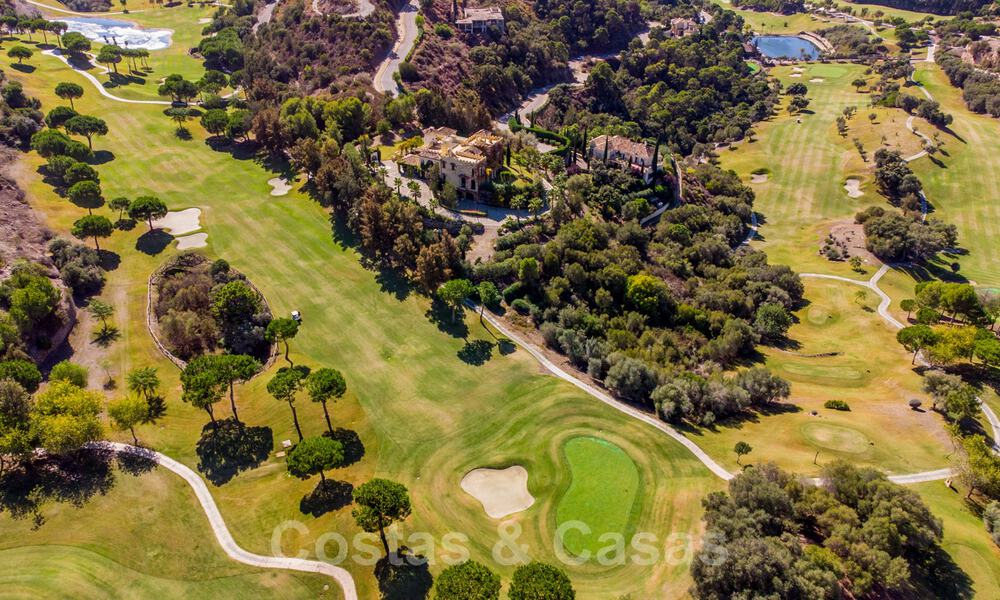 Villa charmante de style Alhambra à vendre dans l'exclusif Marbella Club Golf Resort à Benahavis, la Costa del Sol 39535
