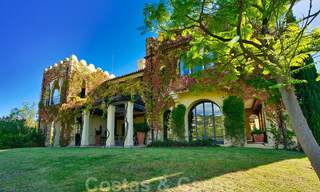Villa charmante de style Alhambra à vendre dans l'exclusif Marbella Club Golf Resort à Benahavis, la Costa del Sol 39540 