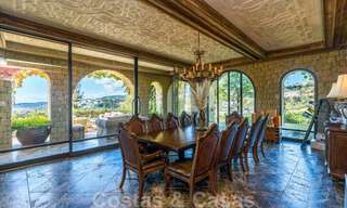 Villa charmante de style Alhambra à vendre dans l'exclusif Marbella Club Golf Resort à Benahavis, la Costa del Sol 39541 